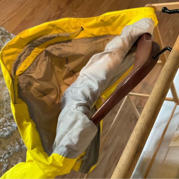 The North Face Hyvent Raincoat Size XS - Picture 9 of 13